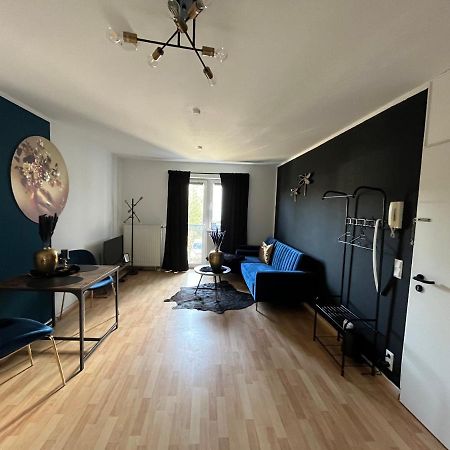 Apartment Mit Guten Anbindungen Magdeburg Bagian luar foto